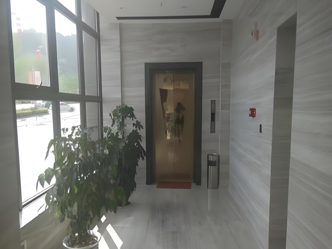 Others 4, IU Hotel Suining Shehong Bus Station Branch, Suining