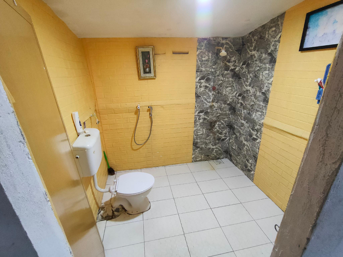 Bathroom 3, Homestay Patonah Kampung Sawah Ring Tangkak, Ledang