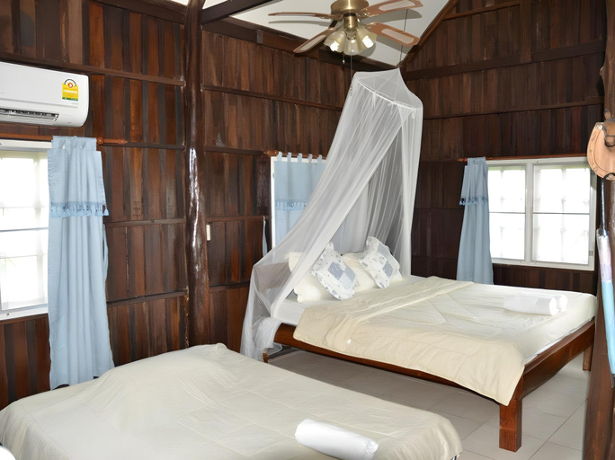 Bedroom 3, Kiangmok Chalet, Wang Num Khiaw