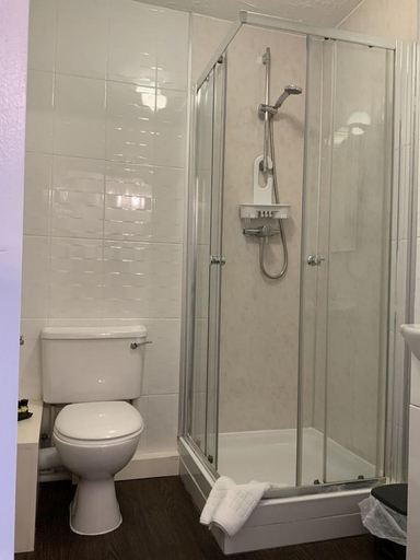 Bathroom 3, Red lion Inn Partney, Lincolnshire