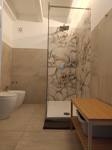Bathroom 3, Borgata Relax, Syracuse