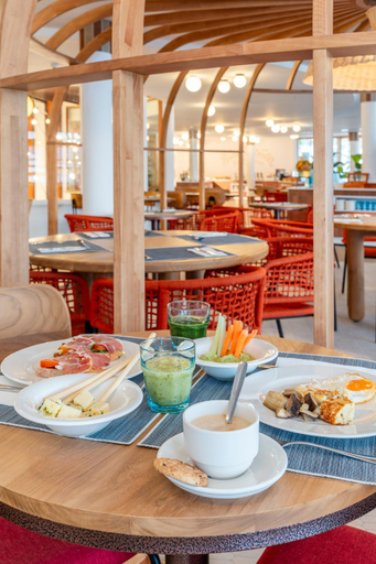 Food & Drinks 5, Tent Arenal, Baleares