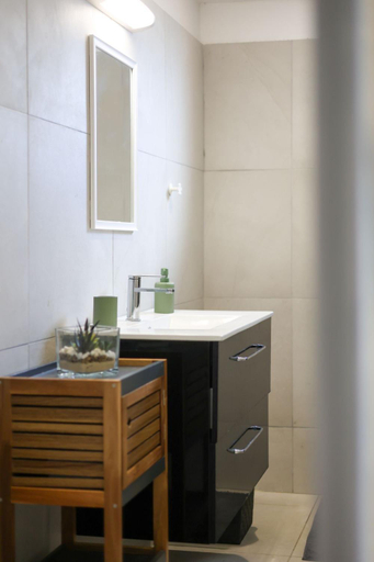 Bathroom 2, Villa Quenette au Francois, Le François