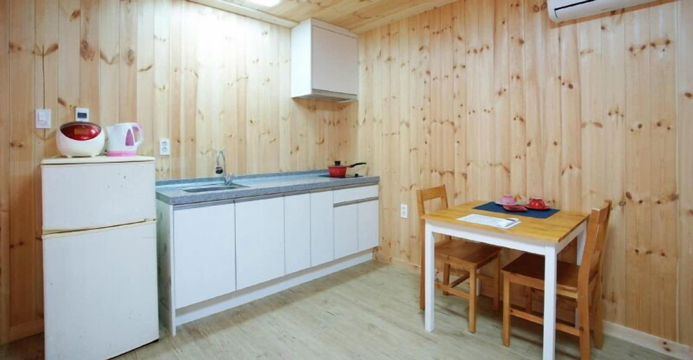 Others 5, Gotjawal Geomunoreum Pension, Jeju