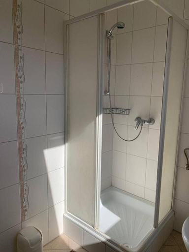 Bathroom 2, Zamor 10 Apartmant, Hévíz/Keszthely