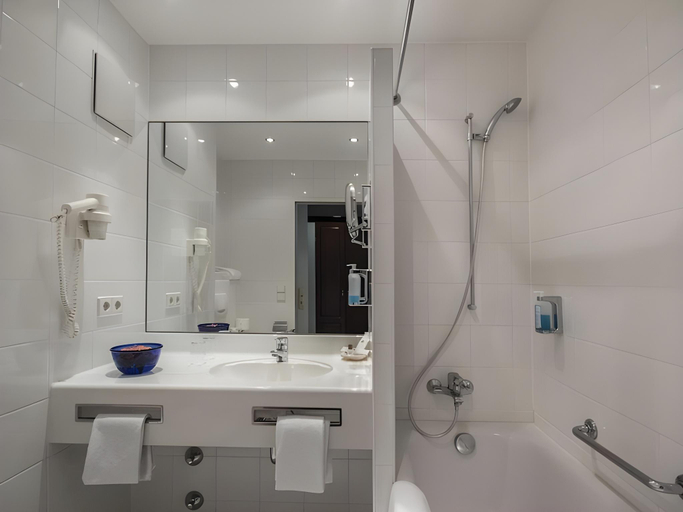 Bathroom, CONRAD-HOTEL de Ville MÜNCHEN, München