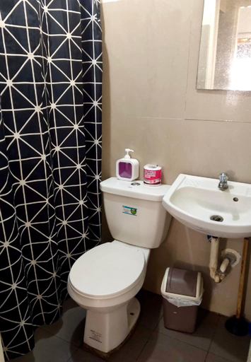 Bathroom 2, Blueberry Transient House , Mabalacat
