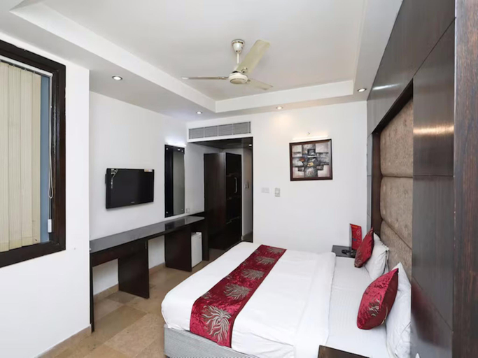 Bedroom 2, Hotel City Height near New Delhi Railway Station, Delhi