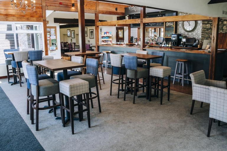 Food & Drinks 3, Mendip Spring Golf Club, North Somerset