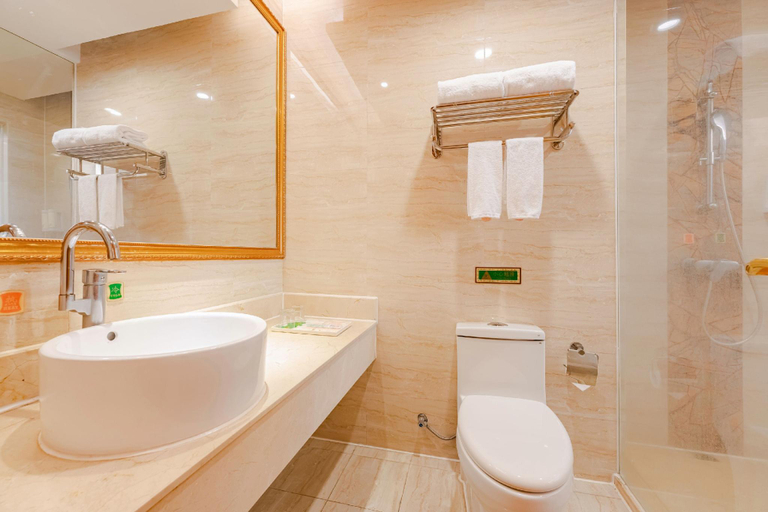 Bathroom 3, Vienna Hotel Guangdong Shantou South Bus Station, Shantou