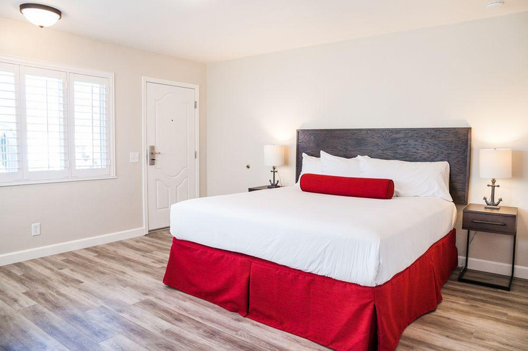 Bedroom 4, The Landing At Morro Bay, San Luis Obispo