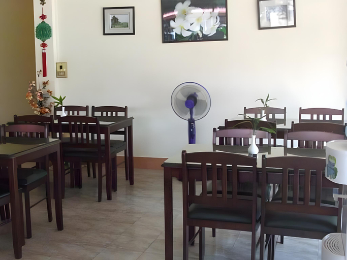 Food & Drinks 4, Souvanna 2 Hotel, Vientiane