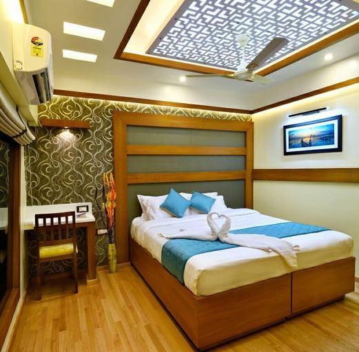 Bedroom 5, Double Decker Boathouse, Alappuzha