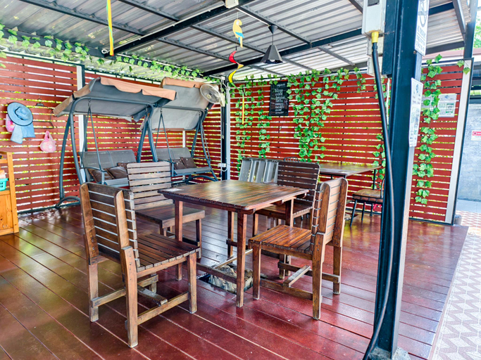 Food & Drinks 3, Ban Suan Chom Chan, Kamphaeng Saen, Kamphaeng Saen