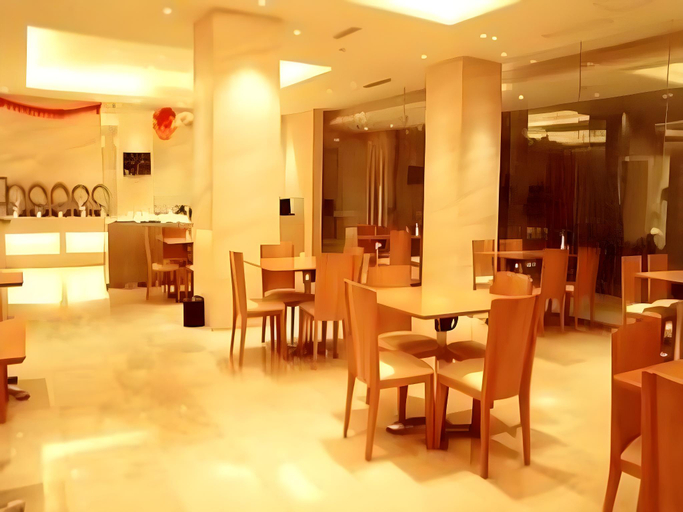 Food & Drinks 5, JI Hotel Changsha Wuyi Square Furong Middle Road, Changsha