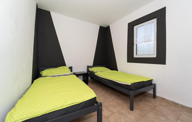 Bedroom 2, Jimis Apartmani, Obrovac