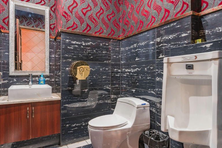 Bathroom 4, Xin Sheng Da Hong Sheng International Hotel, Kunming