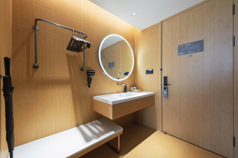 Bathroom 4, Ji Hotel Zhangjiakou Zhangbei, Zhangjiakou
