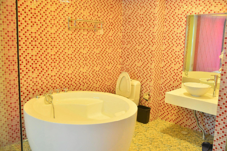 Bathroom 3, Young Mini Hotel Zibo Jinjing Avenue Wanxiang Hui, Zibo