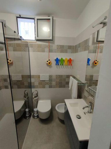 Bathroom 2, Il Viaggiatore, Lecce