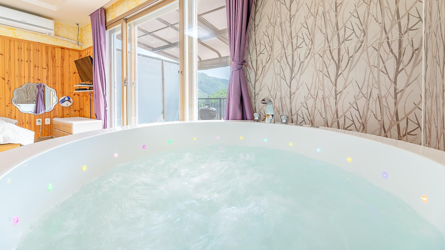Bathroom 3, Gapyeong Maronie Spa Pension, Gapyeong