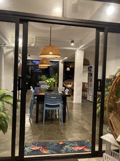 Food & Drinks 3, BACKDOOR VILLA, Baler