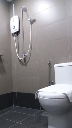 Bathroom 5, A Suites - Atria Sofo Suites Petaling Jaya, Petaling Jaya
