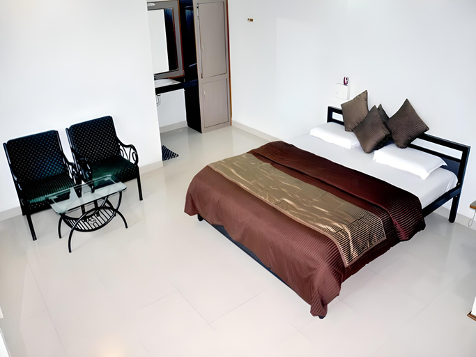 Bedroom 2, Radhanand Holiday Home, Kolhapur