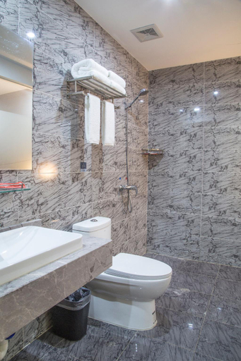 Bathroom, Thank Inn Hotel Guangxi Liuzhou Wal-Mart Jinfudi, Liuzhou