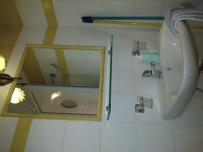 Bathroom 1, Green Hill Studios & Apartments, North Aegean