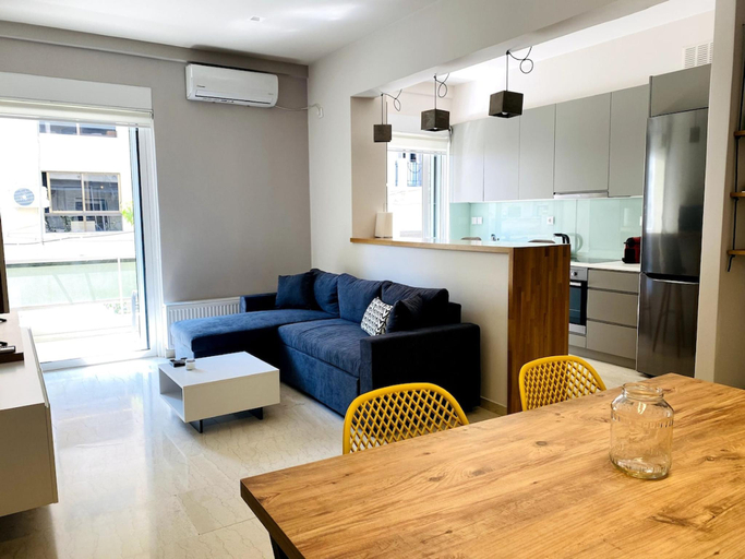 2, Karyatis - Apartment on the road of history, Attica