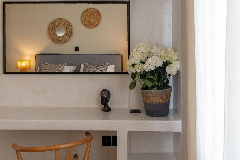 5, Noe Rooms In Center Of Tinos, South Aegean
