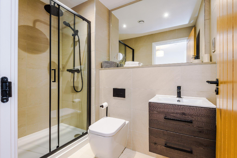 Bathroom 3, Rock Mill - Superior Apartment with Private Patio, Derbyshire