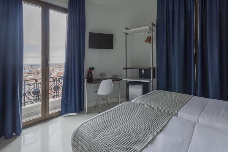 Bedroom 3, Hostal Carmen, Madrid