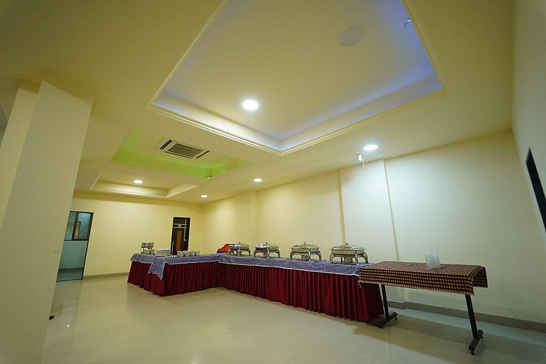 Business Facilities, Hotel Theem Plaaza, Nashik