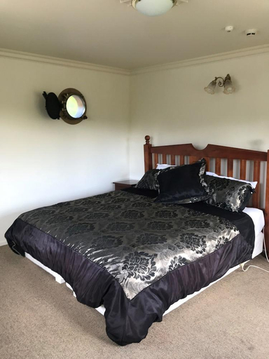 Bedroom 2, Woodlyn Park Motel, Waitomo