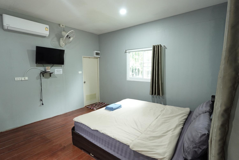 Bedroom 2, NP โฮมสเตย์ นอนเต็นท์ติดแอร์, Muak Lek