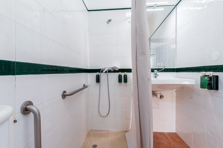 Bathroom 4, Hotel Salatia, Alcácer do Sal