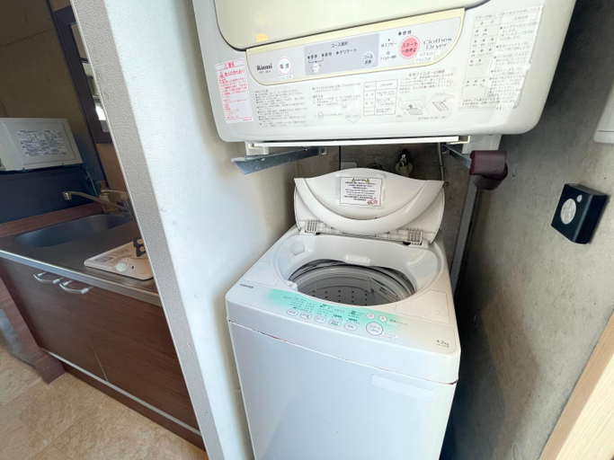 Bathroom 4, Condominio Makishi, Naha