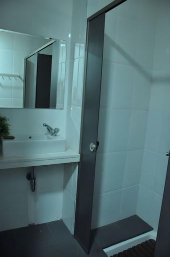 Bathroom 5, Gracia City Hostel, Barcelona