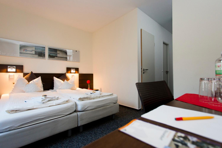 Bedroom 3, Jugendherberge Dusseldorf, Düsseldorf