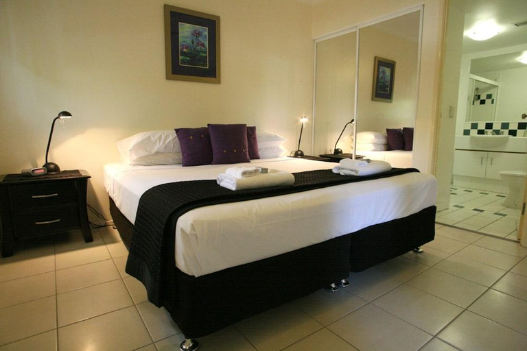 Bedroom 3, Marlin Cove Holiday Resort, Cairns