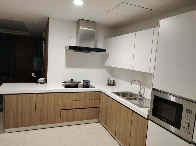 Others 5, Gold Crest Mall & Residence , Lahore