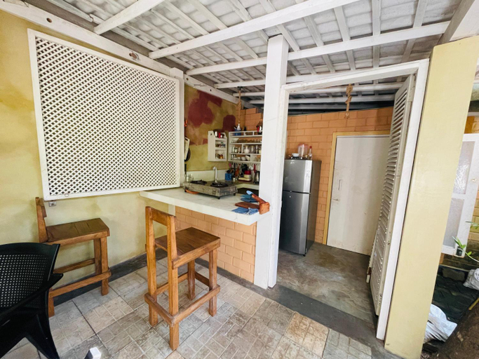 Others 4, Muthu Villa, Weligama