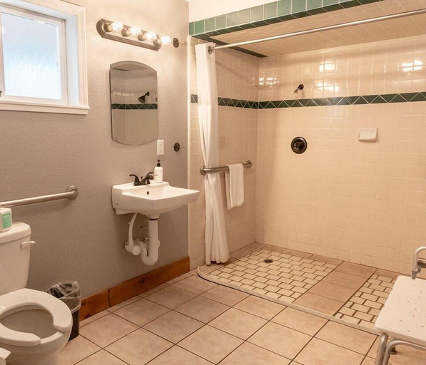Bathroom, Summit View Inn, Siskiyou