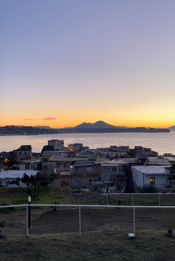 Others 4, Re Vincy - Affittacamere, Napoli