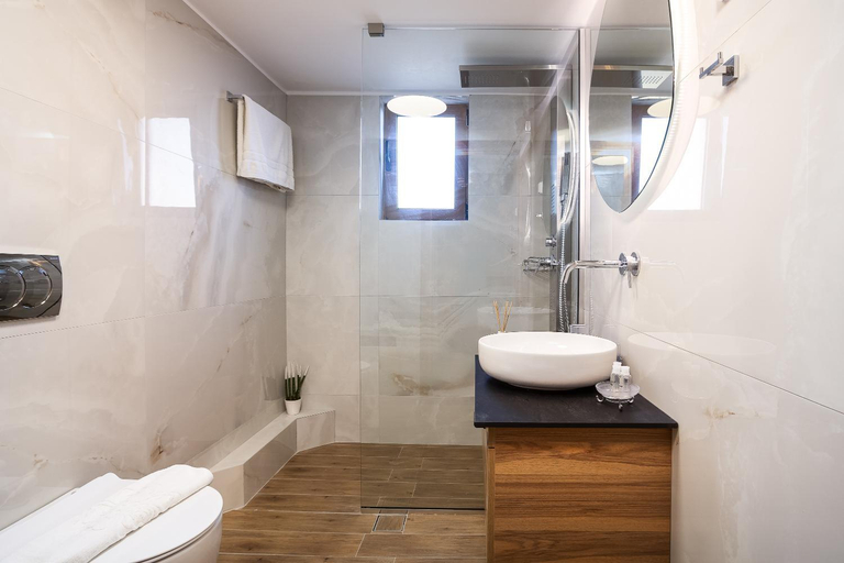 Bathroom 2, Maroulas Villas Ioanna & Stavros, Private Pools, BBQ & SeaView, By ThinkVilla, Crete