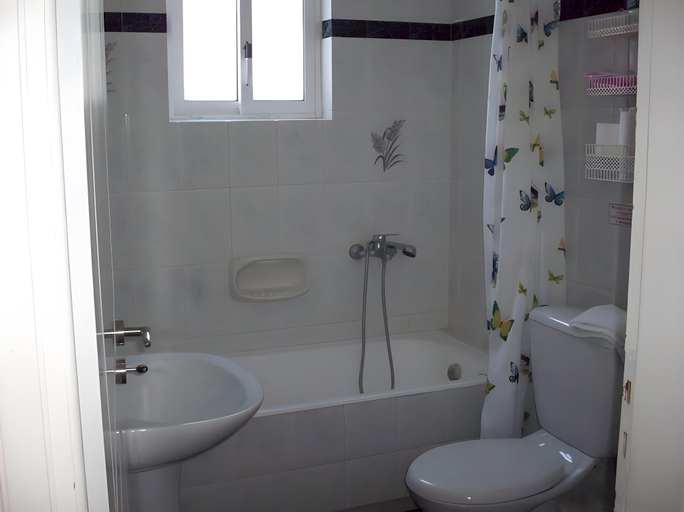 Bathroom, The Captain, Peloponnese