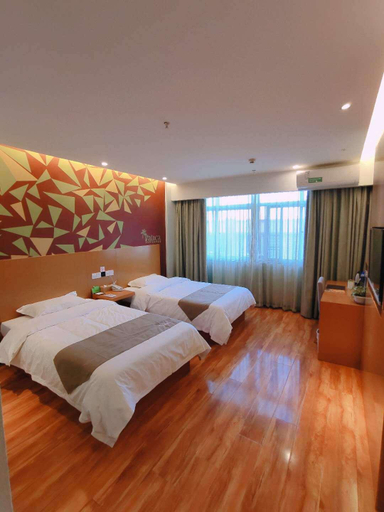 Bedroom 2, Vatica Jieshou City New Passenger Transport Center Hotel, Fuyang