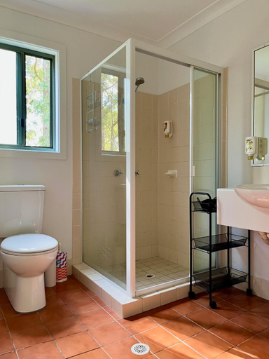 Bathroom 3, Kangaroo Valley Golf and Country Retreat, Shoalhaven - Pt B